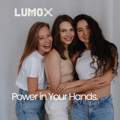 Lumox – Optical Disruption Flashlight for Women