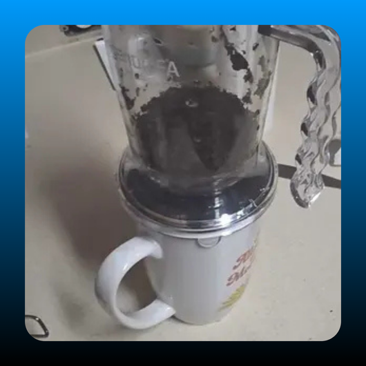 Teapot with Stainless Steel Filter Basket