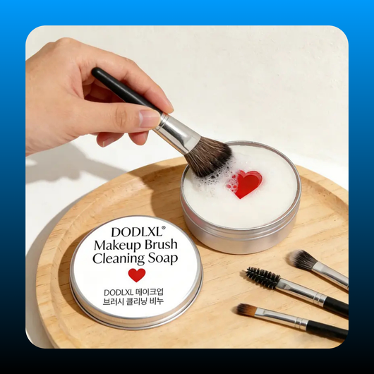 Makeup Brush Cleansing Soap with Silicone Cleaning Pad