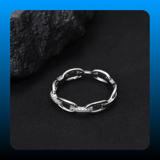 Moissanite Unisex Chained Ring